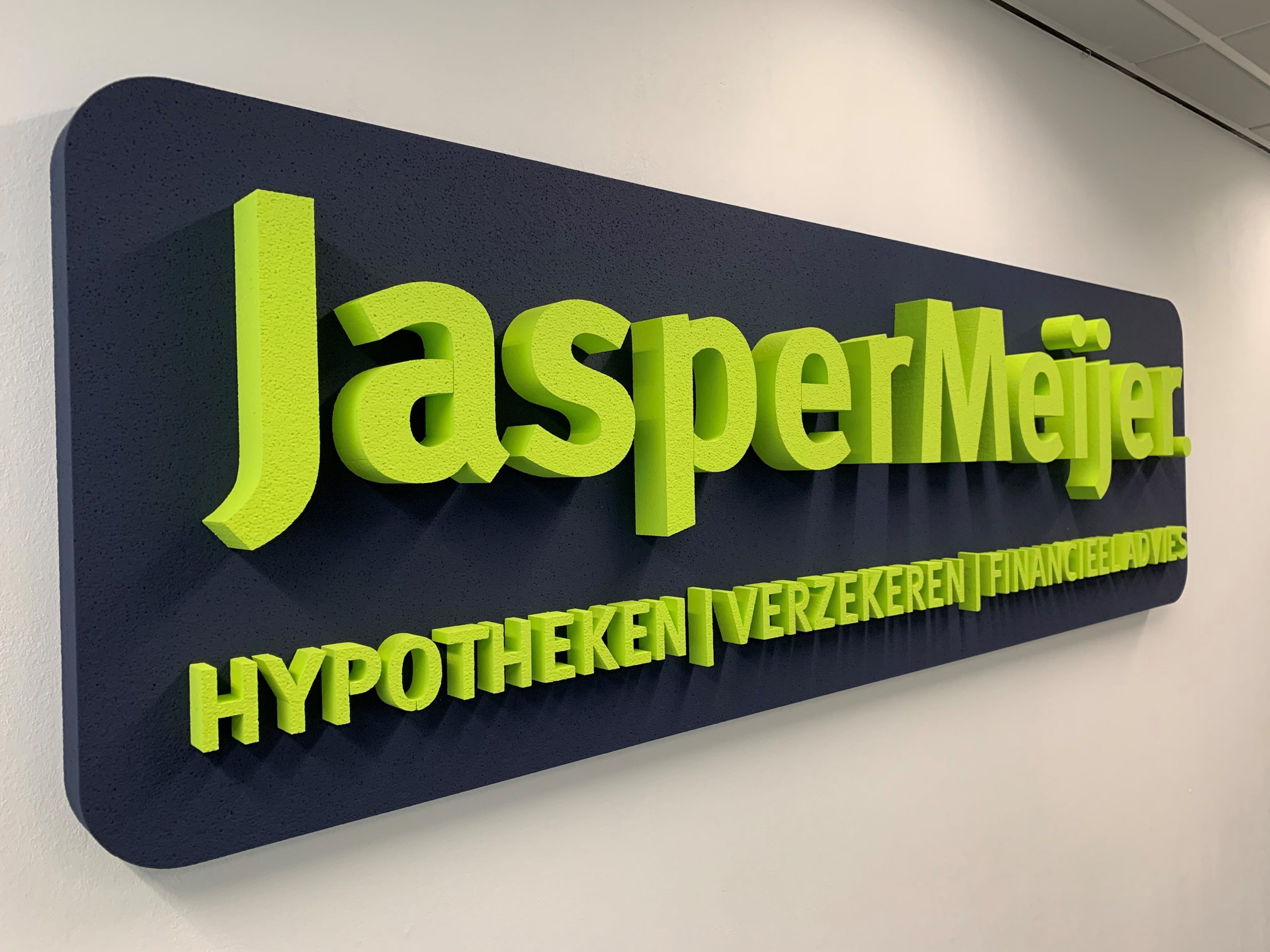 Piepschuim 3D muur logo Jasper Meijer